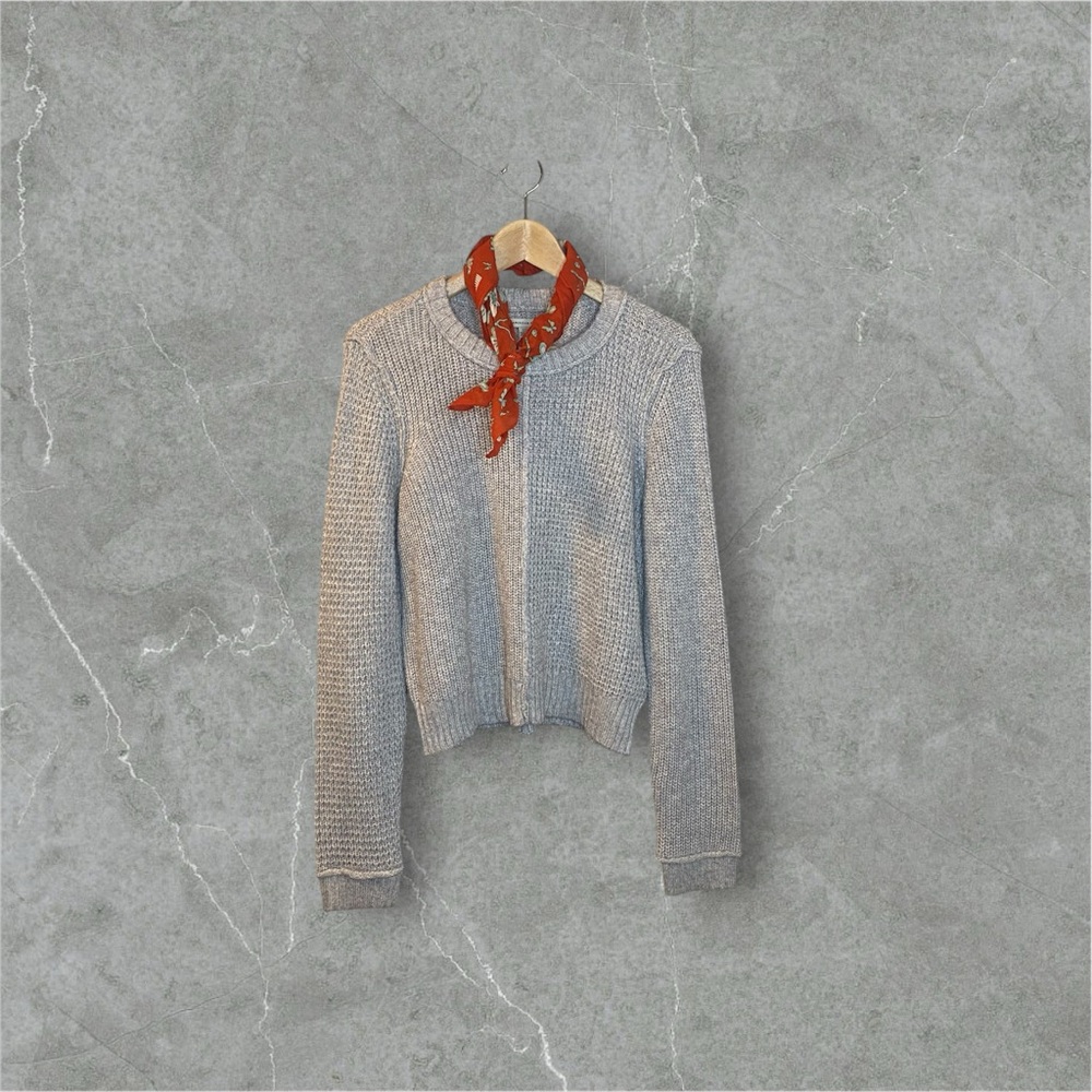 AE American Eagle Gray Knit Sweater with Raised Center And Sleeve Seam Medium